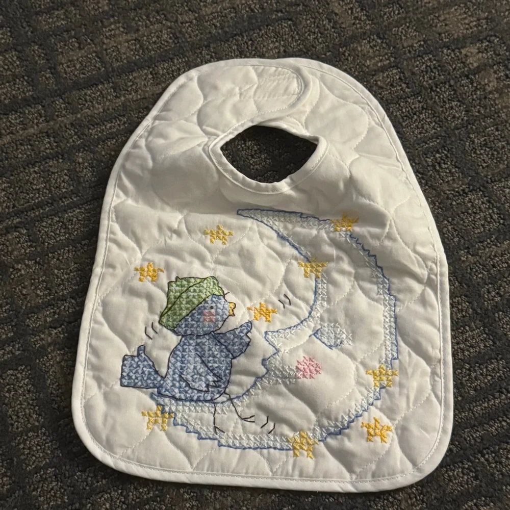 Handmade Quilted Baby Bib – Embroidered Duck & Moon Design | Soft Cotton | Vinta